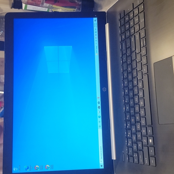 HP PAVILLION LAPTOP - Picture 2 of 6